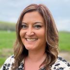 Nicole Knochenmus headshot